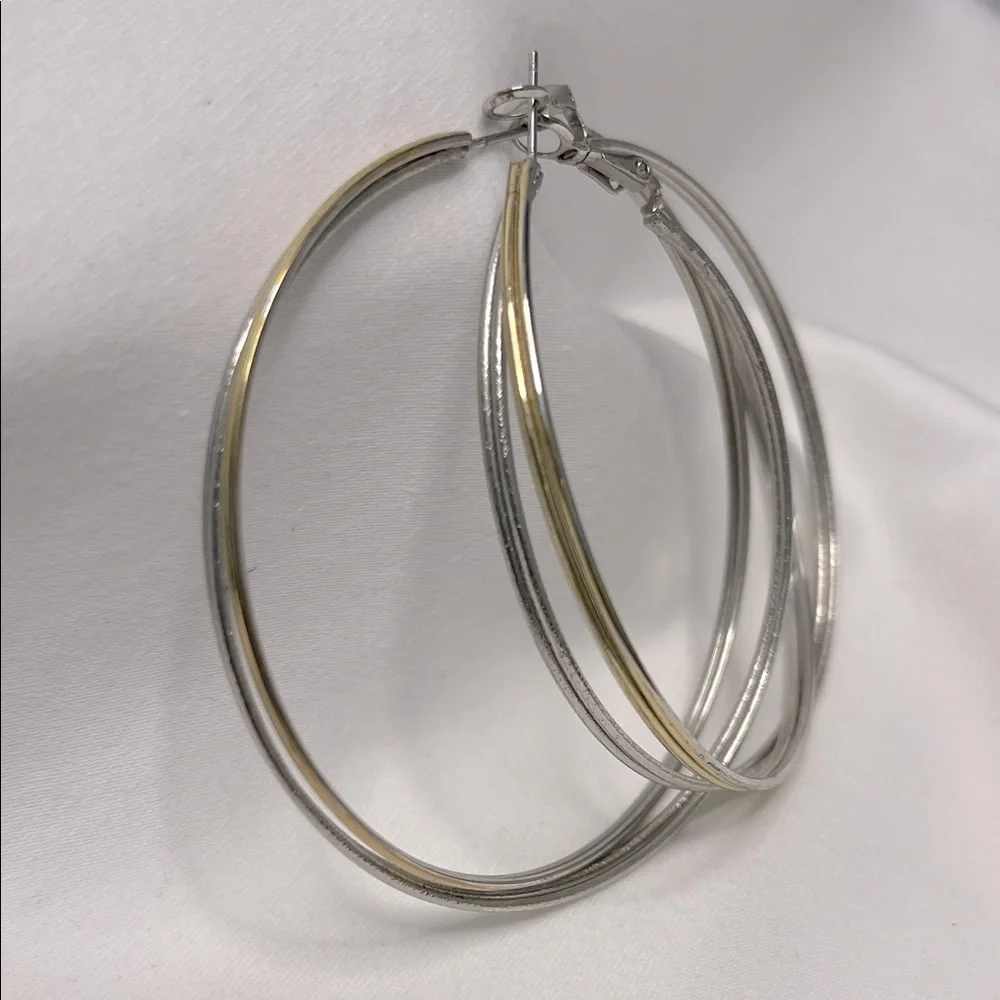 Elegant Hoop Earrings Silver and Gold